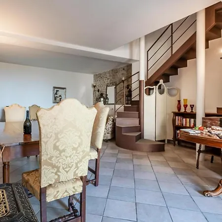 In With Kitchen Apartment