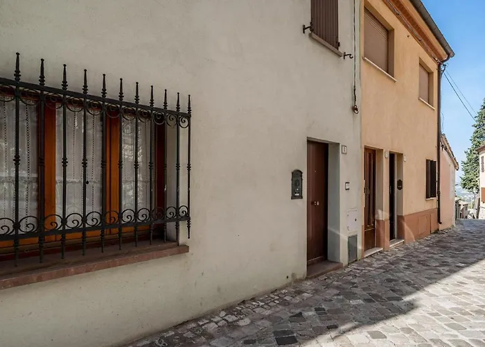 2 Bedroom Cozy In * ヴェルッキオ